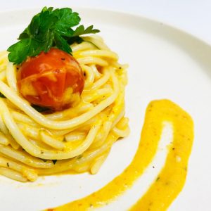 Spaghete-cu-ardei-si-rosii